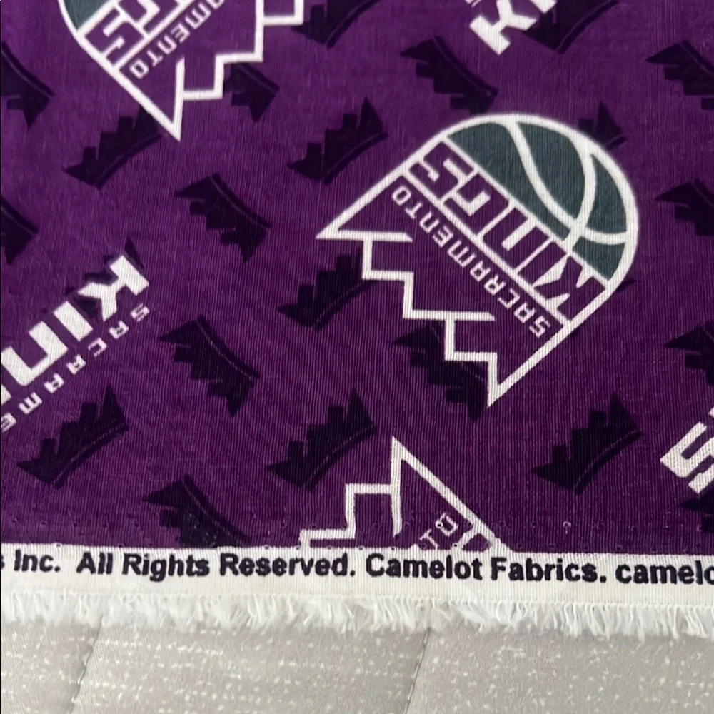 New 2- yards (sports teams) Sacramento Kings Purple Fabric - Picture 7 of 10
